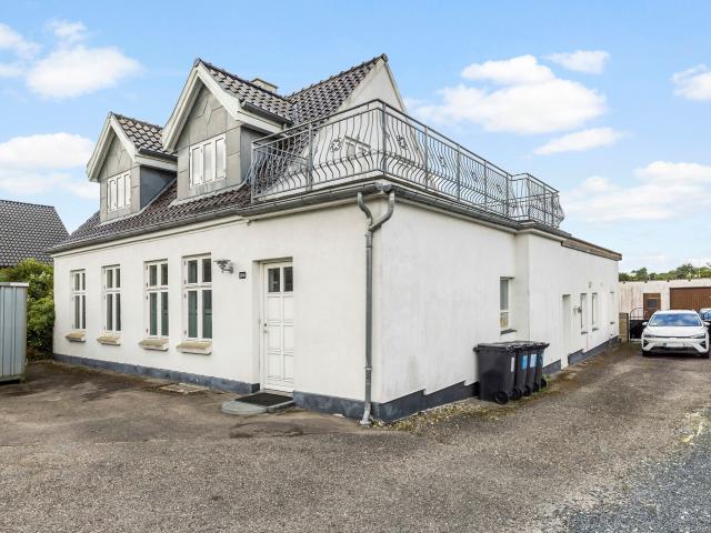 Ejendom til salg i Frederikssund, Brøndby