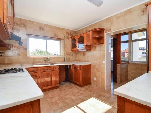 Apartamento alugar em Bairro do Perdigal, Cascais