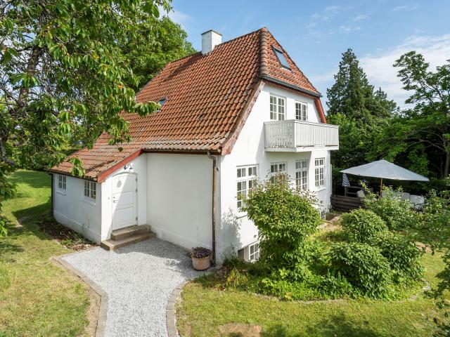 Villa til salg i Holte, Brøndby