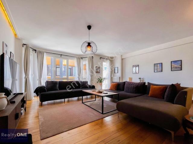 Kabataş, Beyoğlu içerisinde kiralık mülk