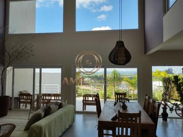 Casa venda em Região Imediata de São José dos Campos, Região Metropolitana do Vale do Paraíba e Litoral Norte