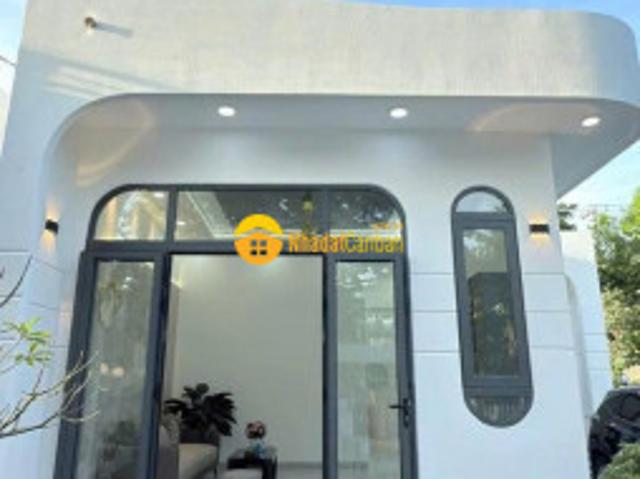 Nhà mặt phố bán