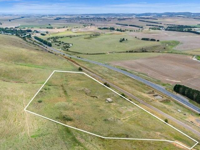 Land for sale in Lake Bathurst, New South Wales