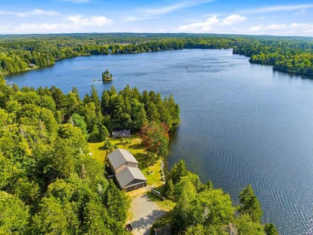 House for sale in Whiting, Washington County