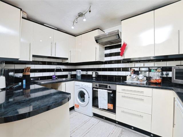Apartment for rent in London Borough of Hillingdon, Greater London