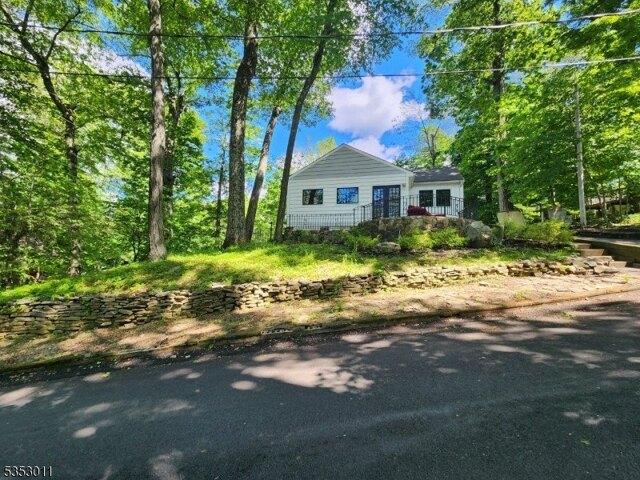 House for sale in Lake Hopatcong, New Jersey