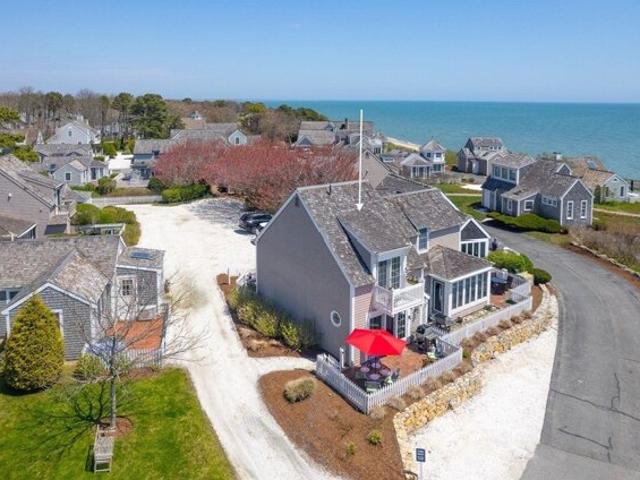 Condo for sale in Mashpee, Massachusetts