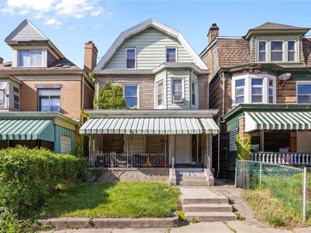 House for sale in Pittsburg, Pennsylvania