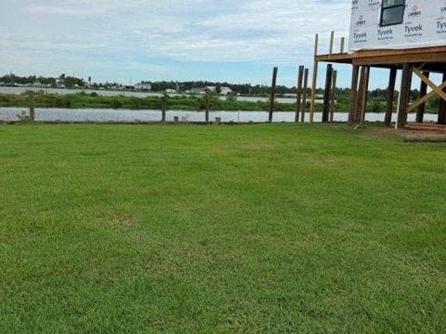 Land for sale in Des Allemands, Louisiana