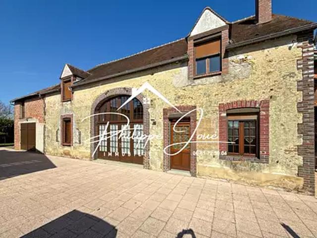 Maison vente à Troyes, Racines