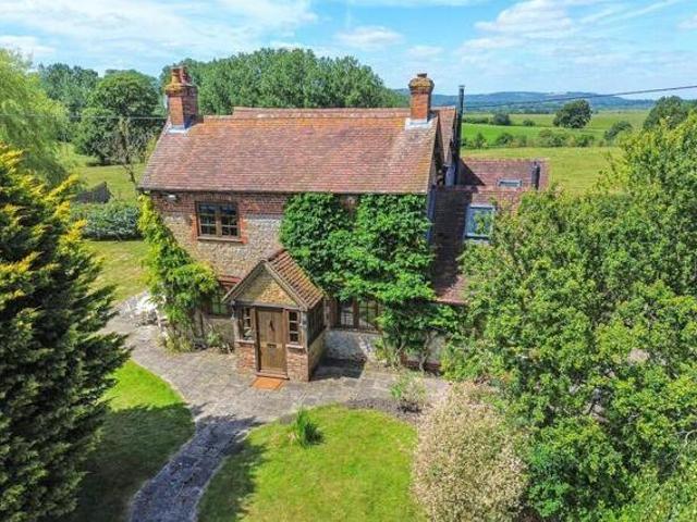 House for sale in Horsham, West Sussex
