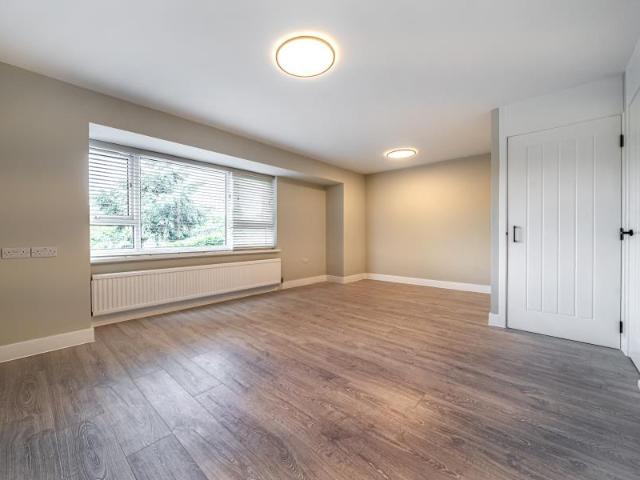 Apartment for rent in Charlotteville, Westborough