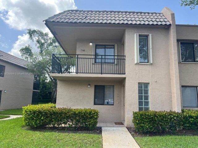 Condo for sale in Weston Condo for sale in Weston