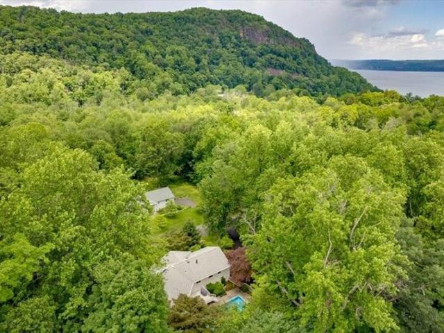 House for sale in Nyack