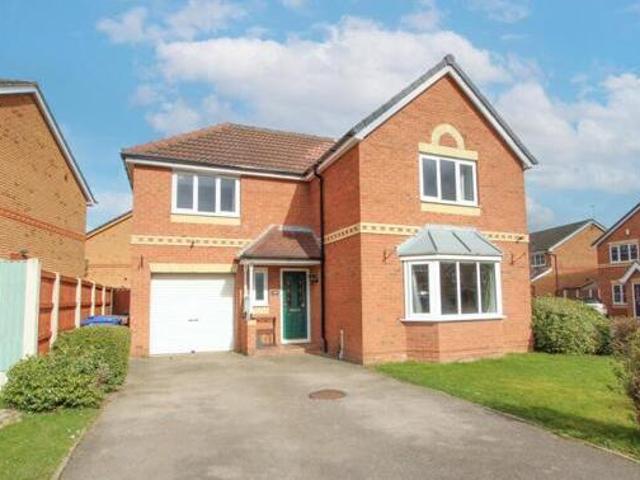 House for sale in Scawsby, South Yorkshire