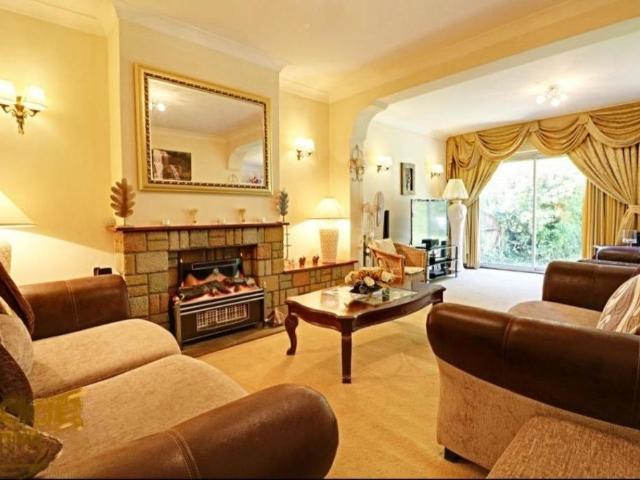 Apartment for rent in Wealdstone, Greater London