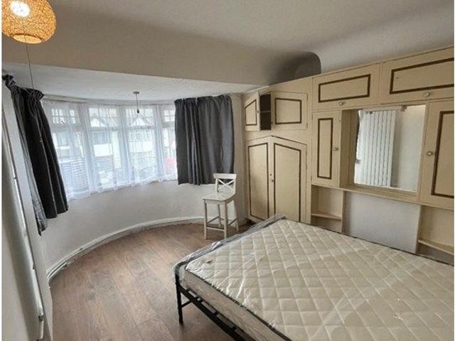 Room for rent in Wealdstone, Greater London