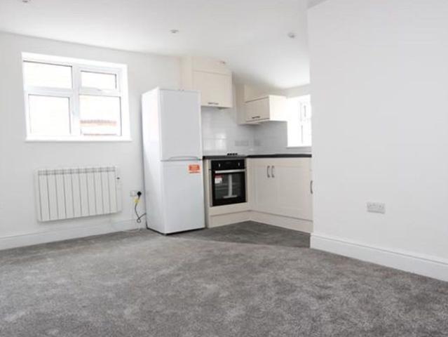 Apartment for rent in Abbey Park, Barton In Fabis