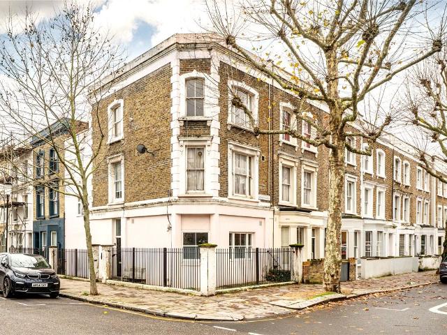 Apartment for rent in North Kensington, Greater London