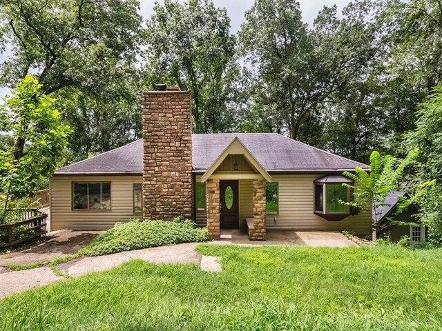 House for sale in Renfrew