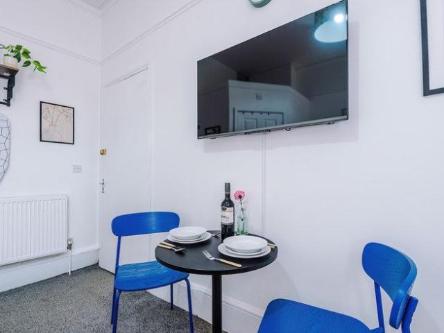House for rent in Sydenham, Green Close