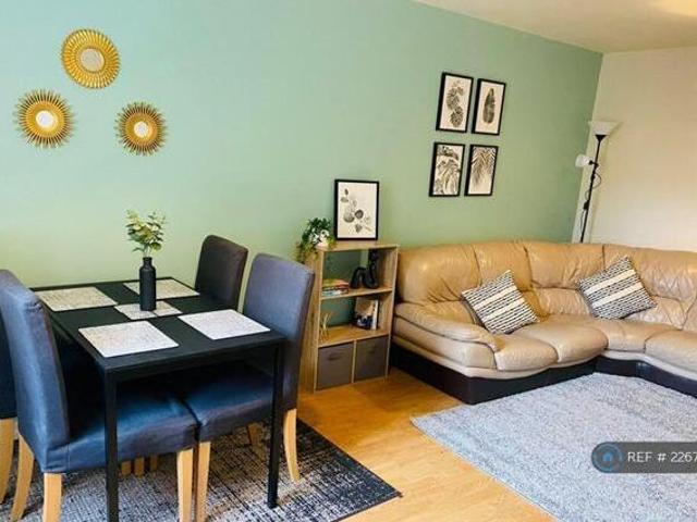 House for rent in Sydenham, Green Close