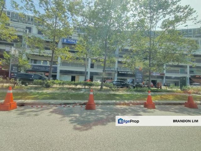 Shop for rent in Petaling, Alam Impian