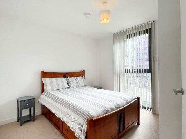 House for rent in Poplar Grove, Greater London