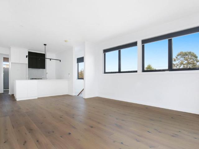 Townhouse for rent in Camerons Creek, Victoria