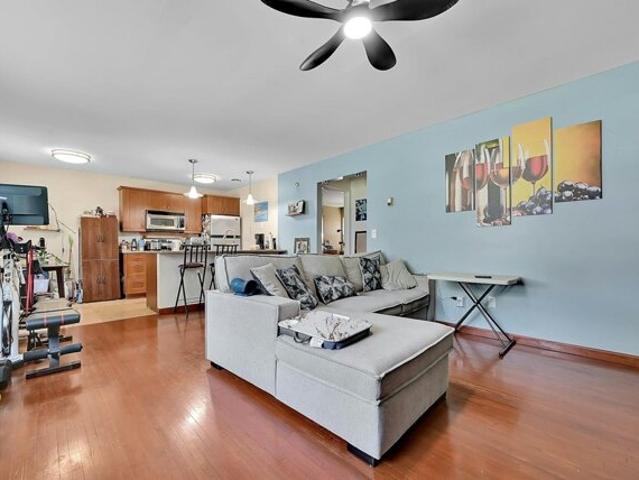 Condo for sale in North End, Secaucus