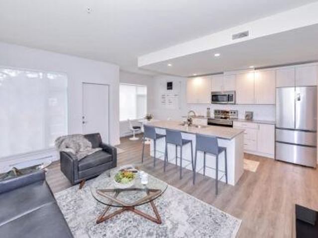 Apartment for rent in Saanich, British Columbia