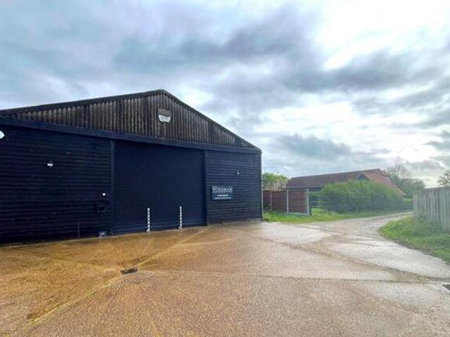 House for rent in Navestock Side, Essex