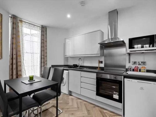 Room for rent in Greenbank, Mount Wise