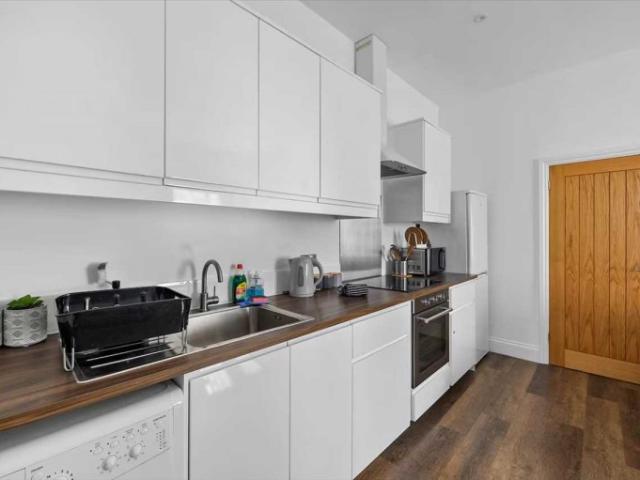 Room for rent in Greenbank, Mount Wise
