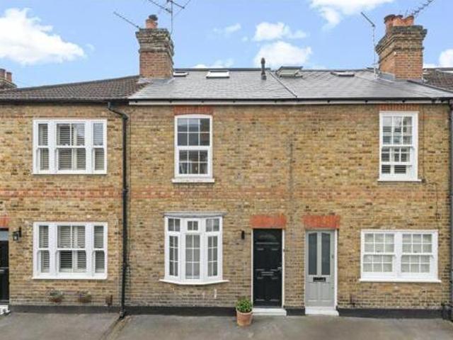 House for sale in Weybridge, Elmbridge