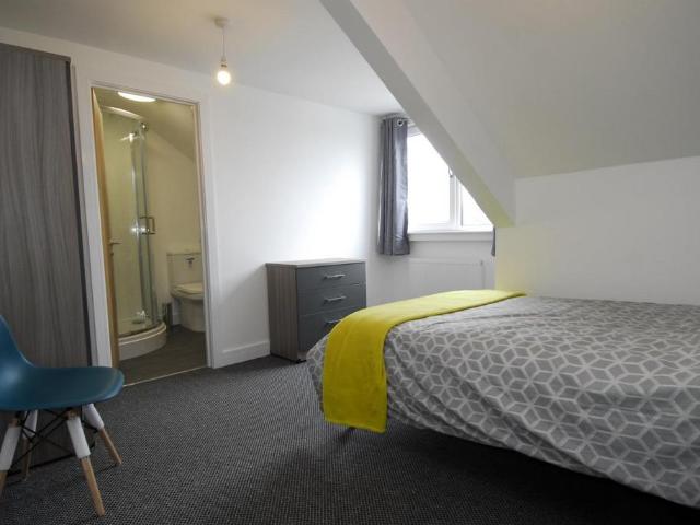 Apartment for rent in Greenbank, Mount Wise