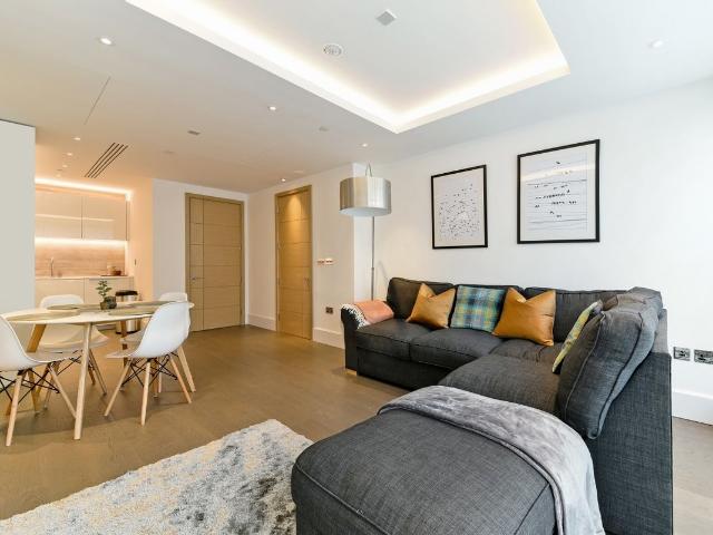 Apartment for rent in Kensington, Greater London