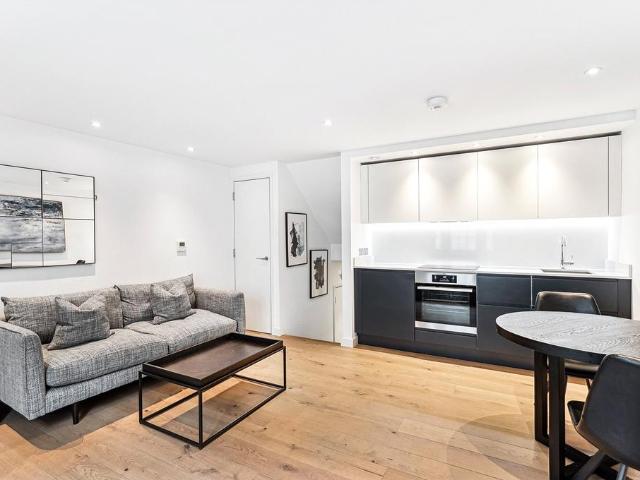 House for rent in Chelsea, Greater London