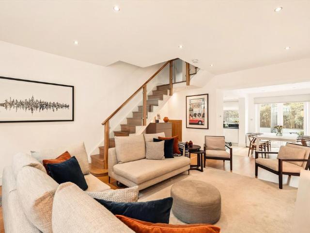 House for rent in Chelsea, Greater London
