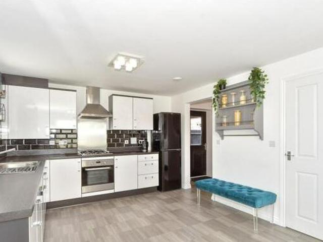 House for sale in Spring Vale, Hampshire