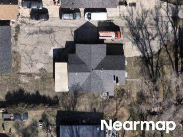 House for sale in Mchenry, Illinois