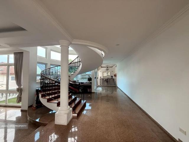 Detached House for sale