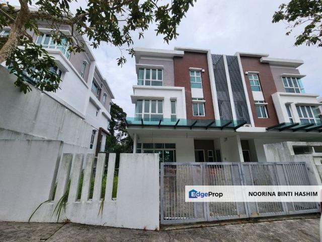 House for sale in Petaling, Damansara Damai