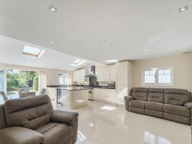 House for sale in North Watford, Hertfordshire