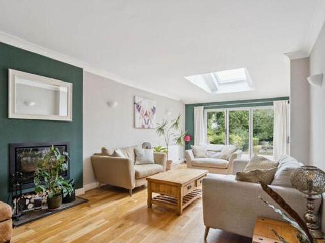 House for sale in Watford, Hertfordshire
