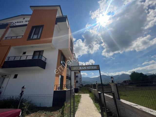 Rahmiye Mahallesi, Kartepe içerisinde kiralık mülk