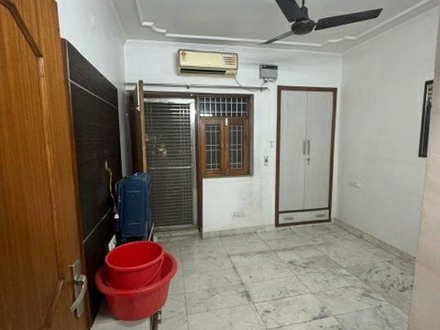 Property for rent in Deri