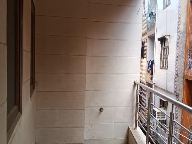Property for rent in Deri