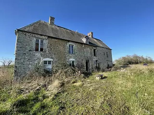 Maison vente à Coutances, Raids