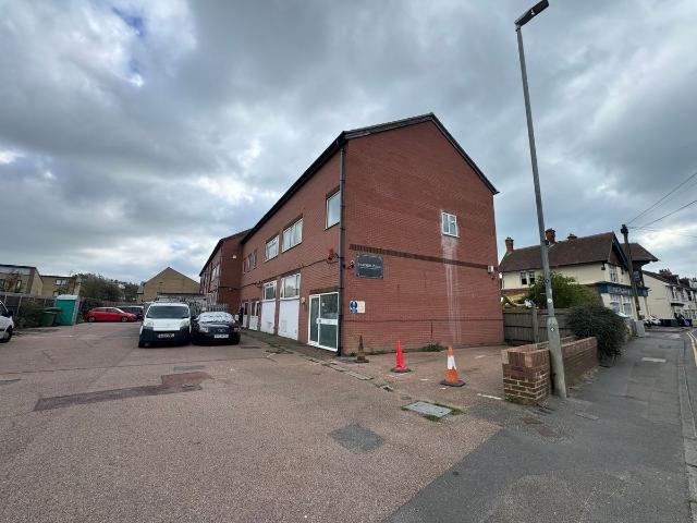 Apartment for rent in Mount Pleasant, Iford